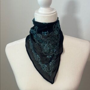 FREE PEOPLE SCARF/BANDANA GIVEAWAY + Shipping